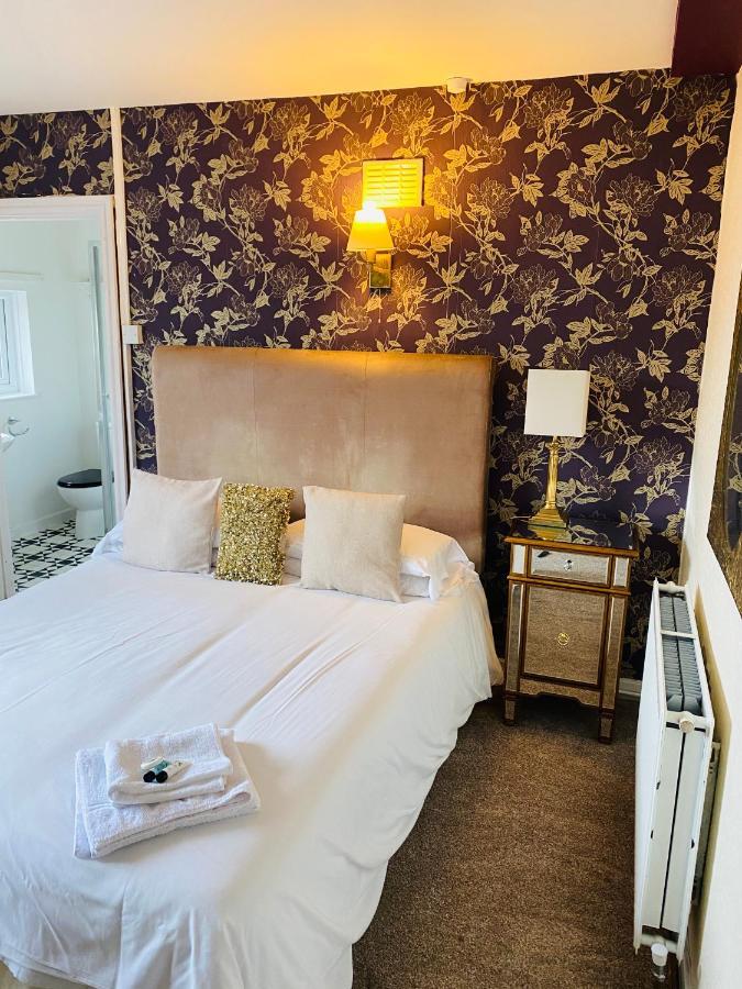 The Traxx Hotel Bangor  Esterno foto