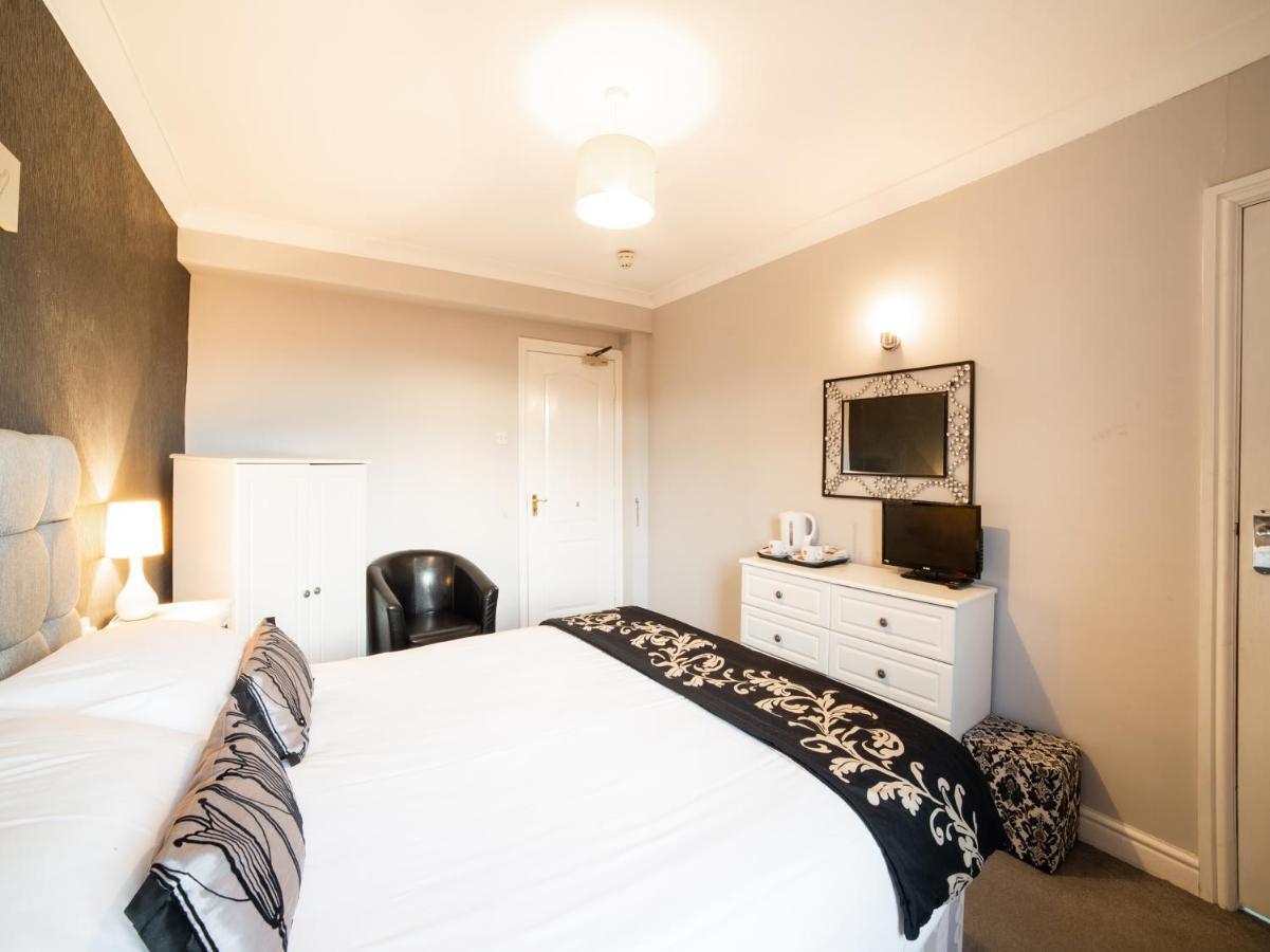 The Traxx Hotel Bangor  Esterno foto