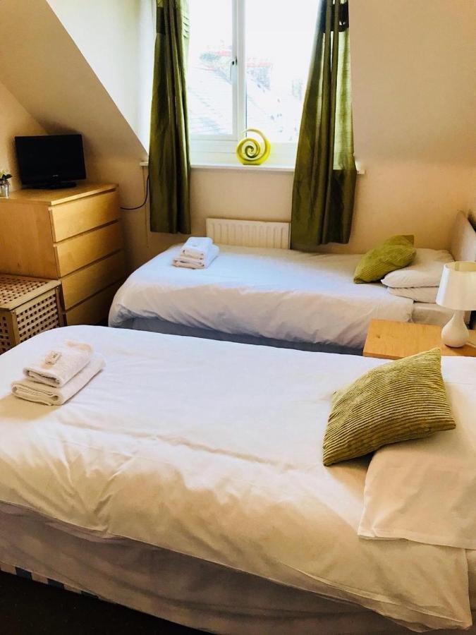 The Traxx Hotel Bangor  Esterno foto
